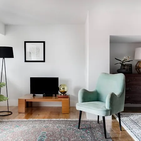 Alfama Premium By Hosty Апартаменты *